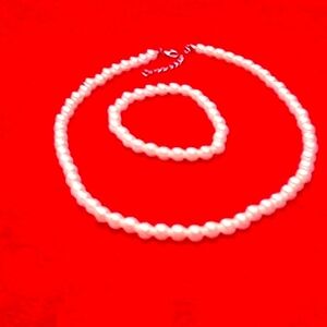 Pearl necklace with bracelet set